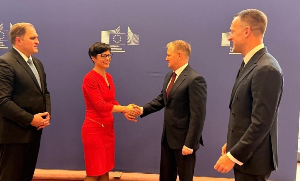 Nënshkruhet marrëveshja për lehtësimin e procedurave doganore mes Shqipërisë dhe Greqisë